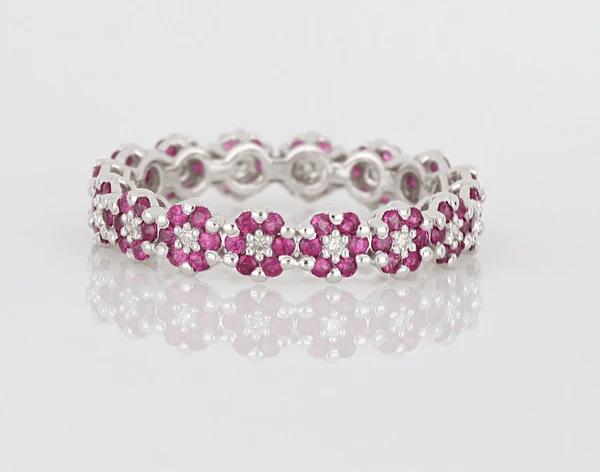 Anello con Rubino e Diamanti GFAC 0023